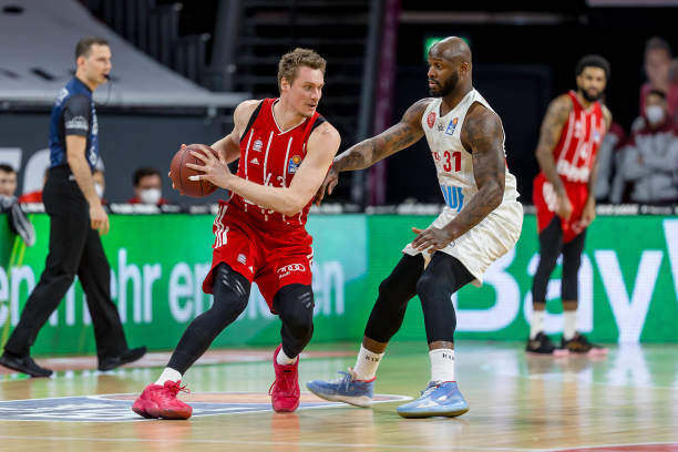 年轻球员而 年轻球员而