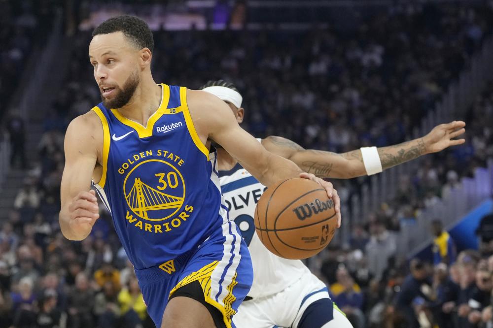 骆建佑凭借 骆建佑凭借