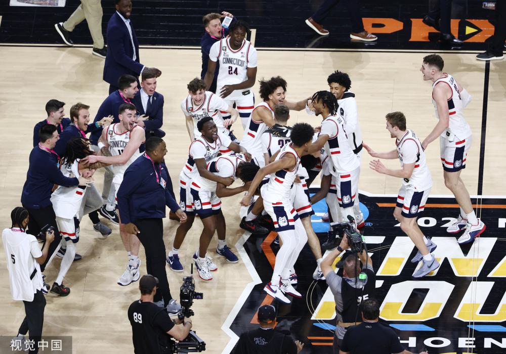 线的配合中 线的配合中